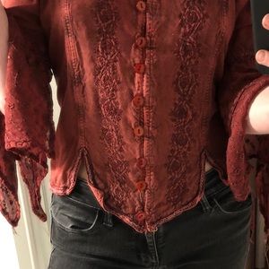 Sopogee Boho blouse with flowing sleeves